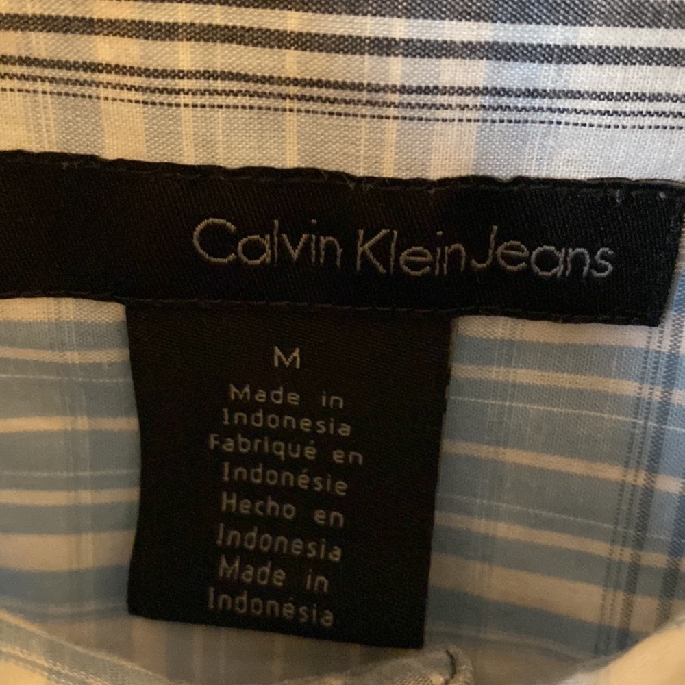 Calvin Klein Jeans Button Down - Picture 3 of 7